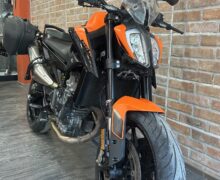 KTM 890 Duke (08/2021) – Km 23443
